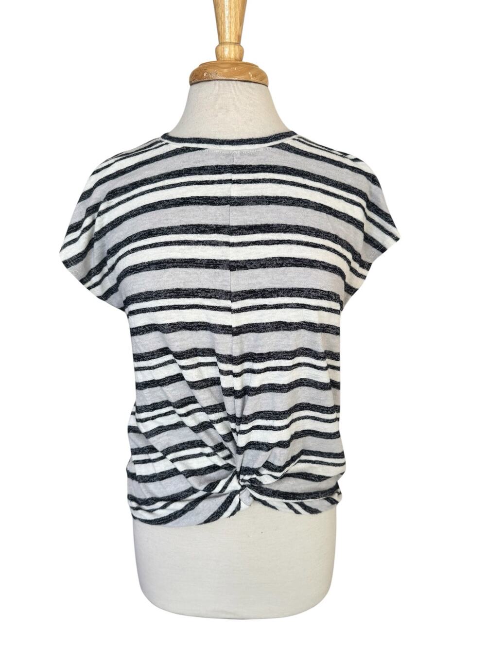 LOU & GRAY LOFT Striped Knit Twist Front Top Sz XS Black Gray White Short Sleeve